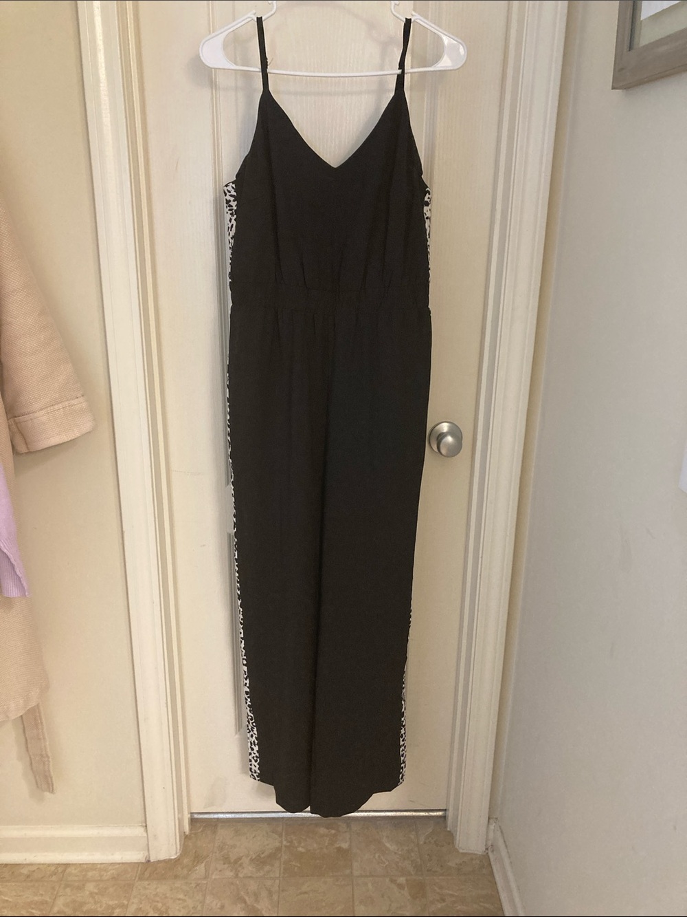 Black Sleeveless Wide-Leg Jumpsuit with Side Leopard Trim